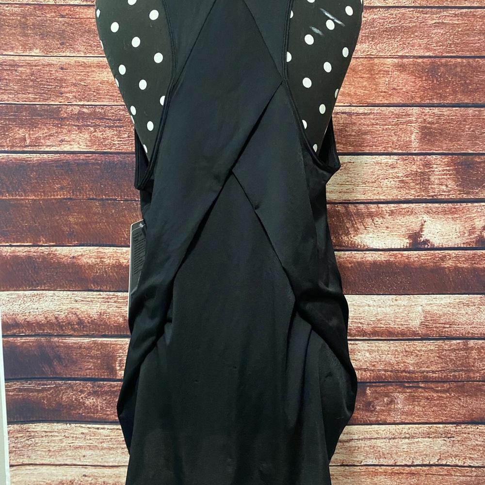 Lululemon Essentials Black Racerback Tank Top. Size 8&10. NWT - Picture 6 of 9
